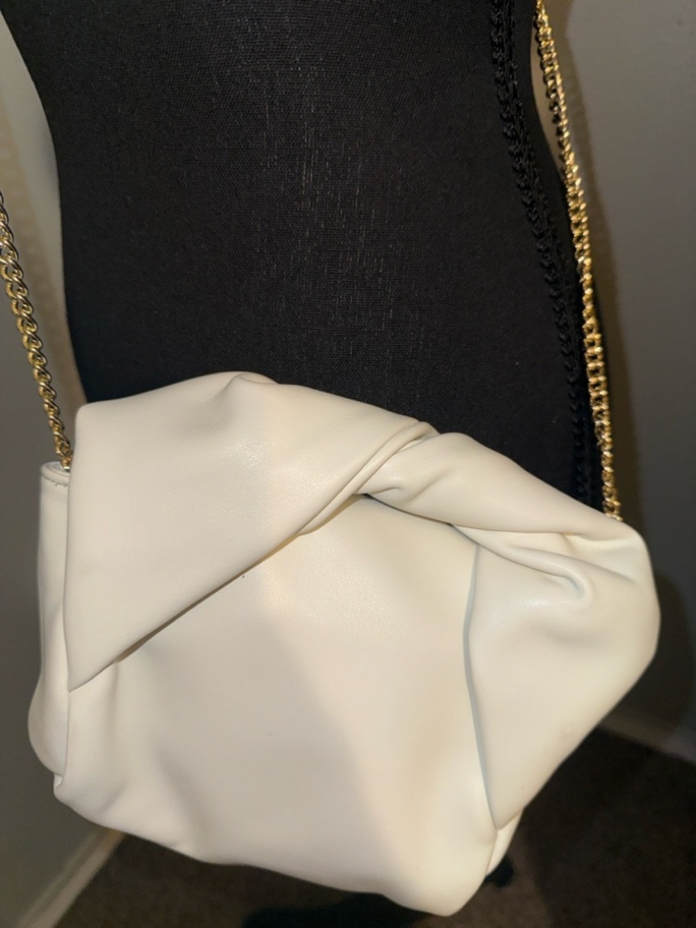 Bellini White Knot Detail Crossbody with Gold Chain - Picture 5 of 6